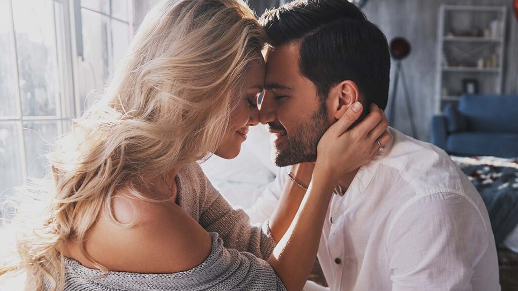 Verliefd op de ex van je beste vriendin: wat nu?