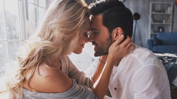 Verliefd op de ex van je beste vriendin: wat nu?