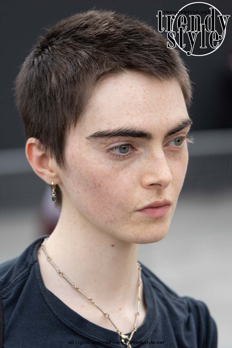 10 Haartrends voor 2026. Dit zijn de hotste kapsels. Buzz cut. Foto Charlotte Mesman