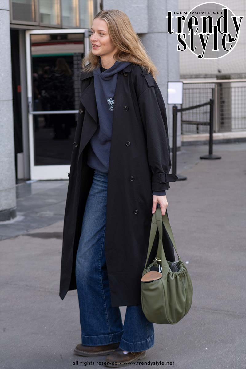 Spijkerbroekentrends 2026. Gaan we echt richting slim fit modellen? Foto ADVERSUS