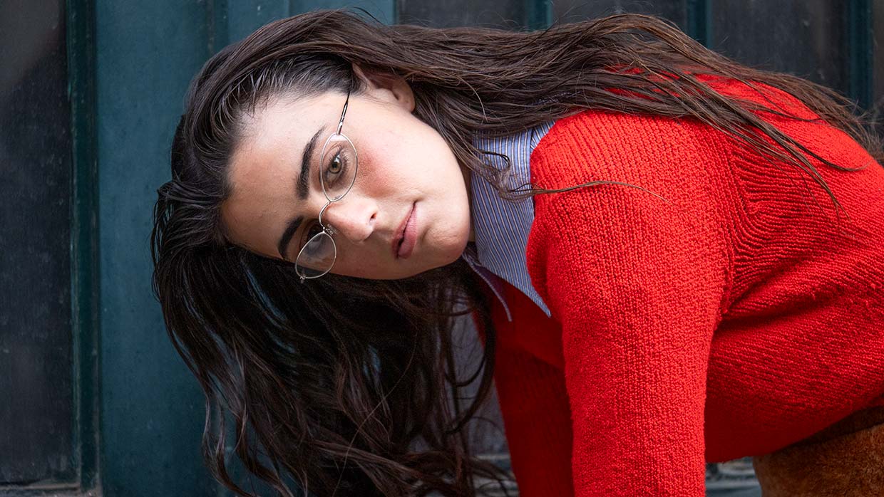 Vijf grote brillentrends 2026. Foto Charlotte Mesman