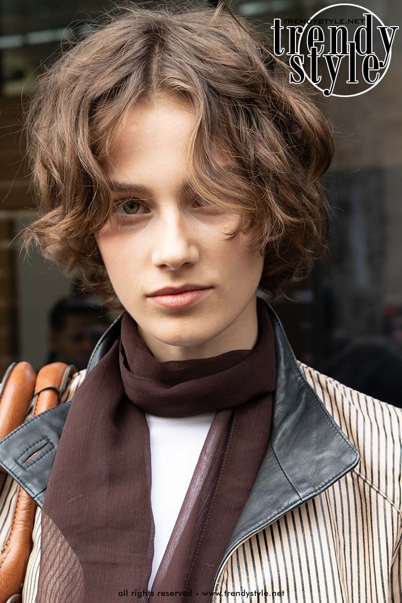 De modern shag: halflange kapseltrend 2026. Foto ADVERSUS