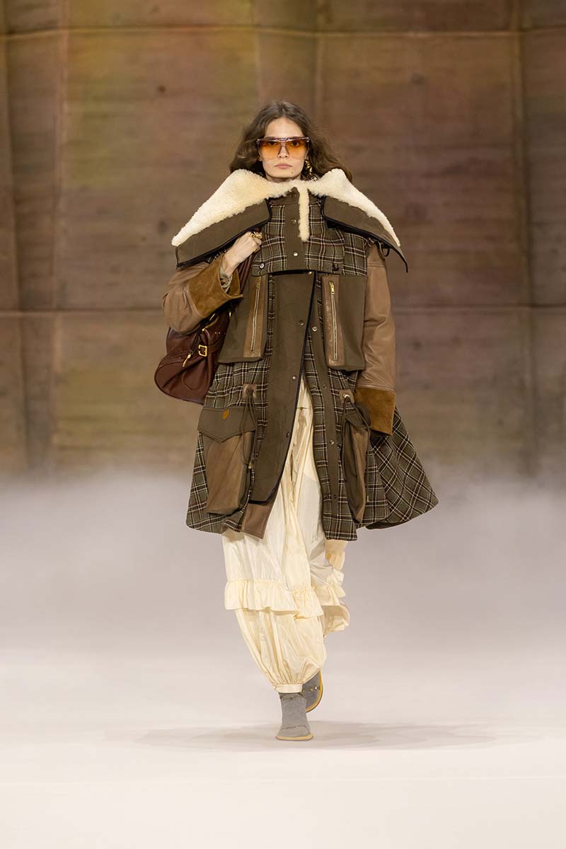 De modecollectie van Chloé voor winter 2026 2027 is een fabel. Photo courtesy of Chloé