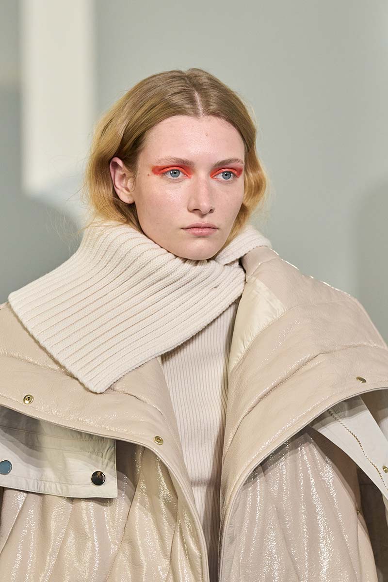 De comeback van make-up op de catwalks voor herfst winter 2026 2027. Photo courtesy of Sportmax