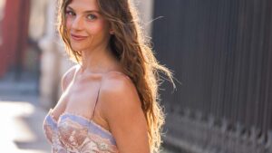 Bij de modeshow van Zimmermann in Parijs was het al zomer. Foto Charlotte Mesman