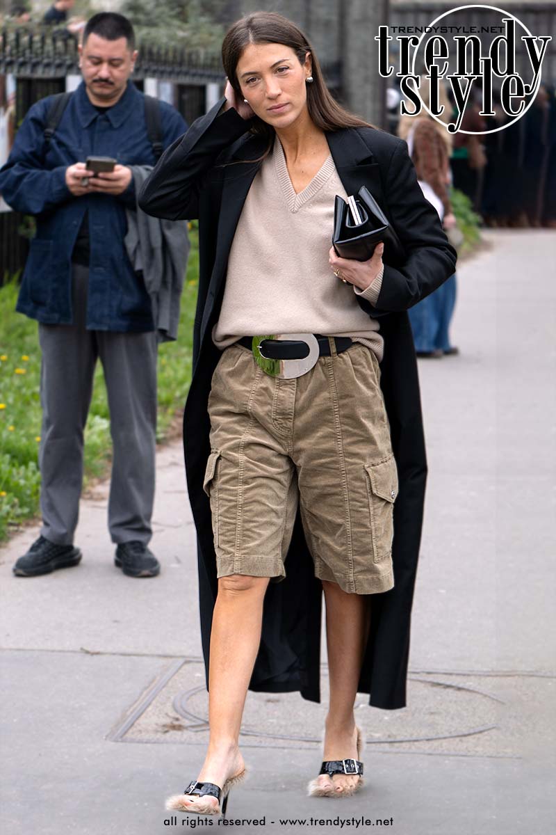 De bermuda in de streetstyle. Foto Charlotte Mesman