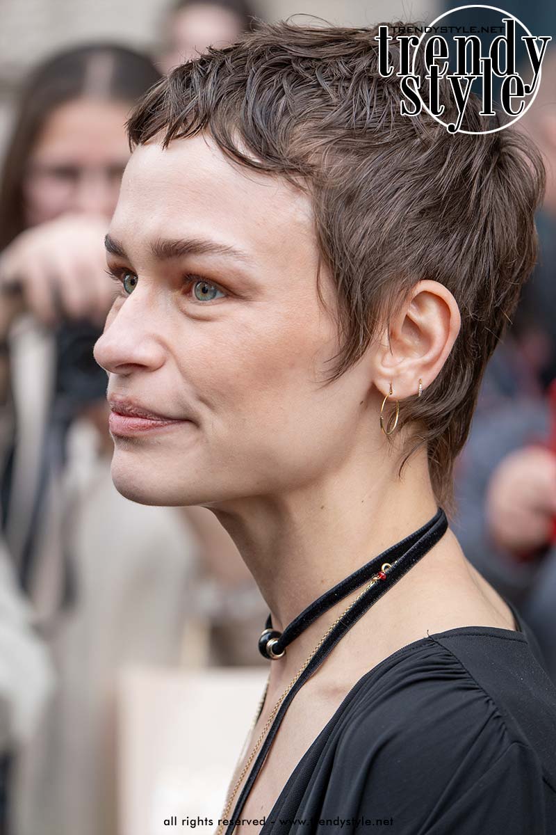 Klassieke pixie cut. Foto Charlotte Mesman