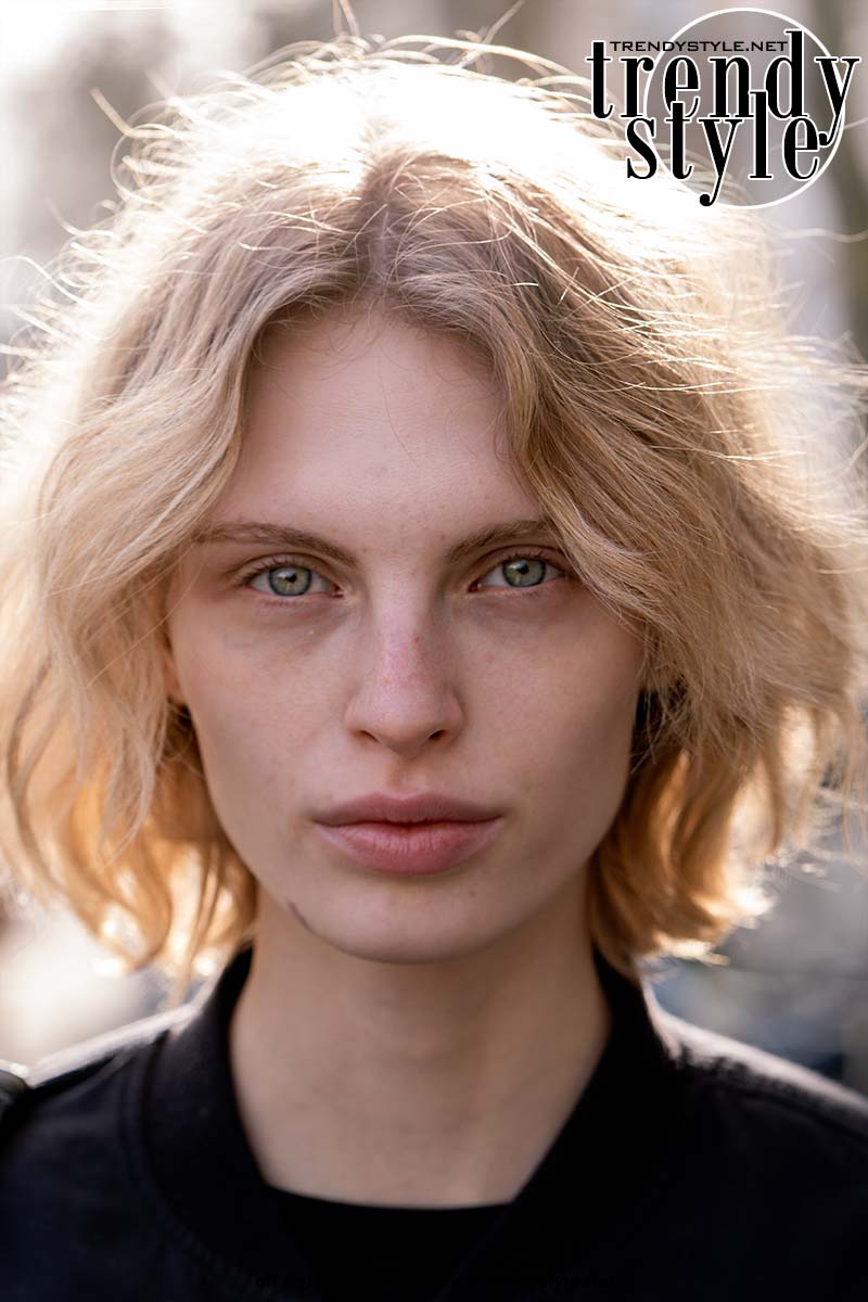 Een luchtige bob met natuurlijke beweging. Een voorbeeld van invisible layers of zachte layering. Het haar oogt vol zonder dat de lagen heel zichtbaar zijn. Foto Charlotte Mesman