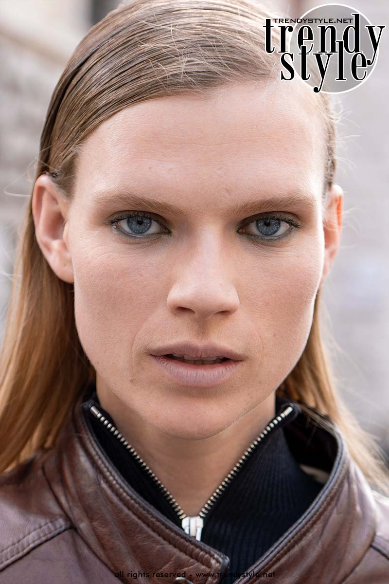 De comeback van make-up voor herfst winter 2026. Smokey eyes bij Hermès. Foto Charlotte Mesman