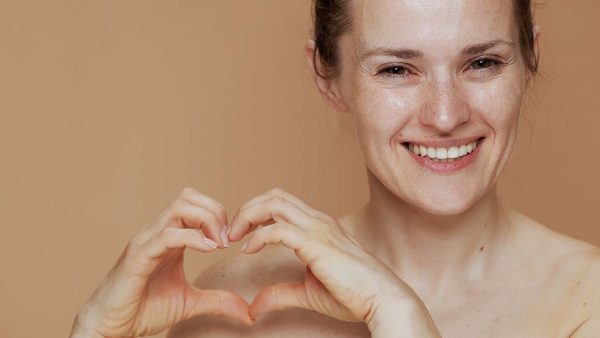Anti-aging huidverzorging en de seizoenswisselingen: zo past je routine zich aan