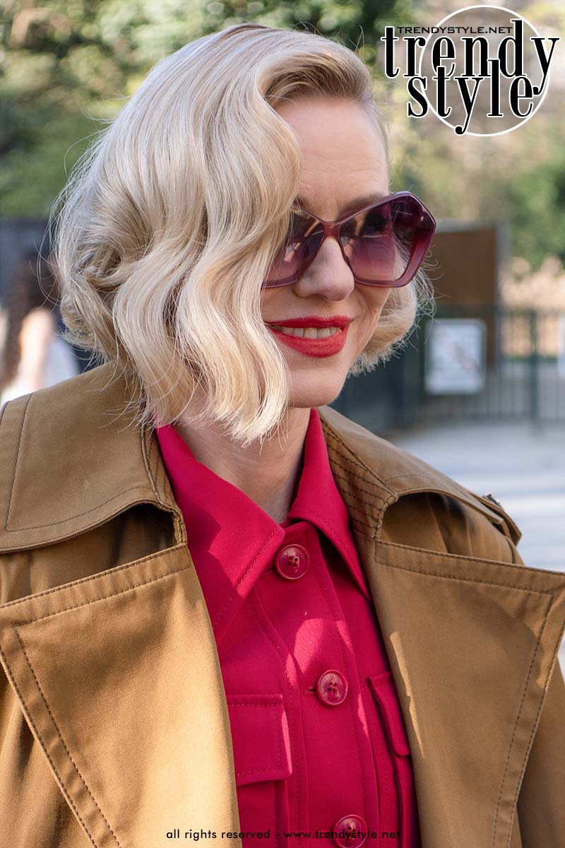 Naomi Watts met een perfecte bob bij de modeshow van Zimmermann in Parijs – een tijdloze look die bewijst hoe verjongend een goede bob werkt. Foto Charlotte Mesman