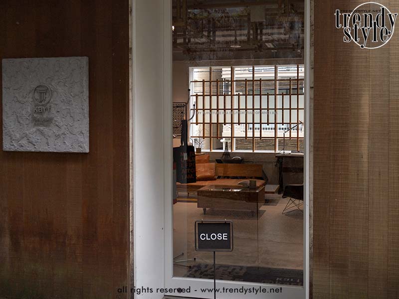 Een exclusieve design winkel in Log Road Daikanyama. Foto Charlotte Mesman