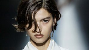 Bruine lippenstift met donker lippotlood bij Gucci, een make-uptrend voor herfst winter 2026-2027. Photo courtesy of Gucci