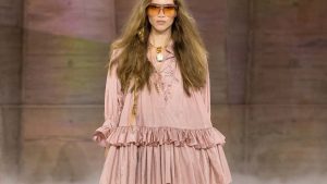 Romantische looks op de catwalk van Chloé voor herfst winter 2026 2027. Photo courtesy of Chloé