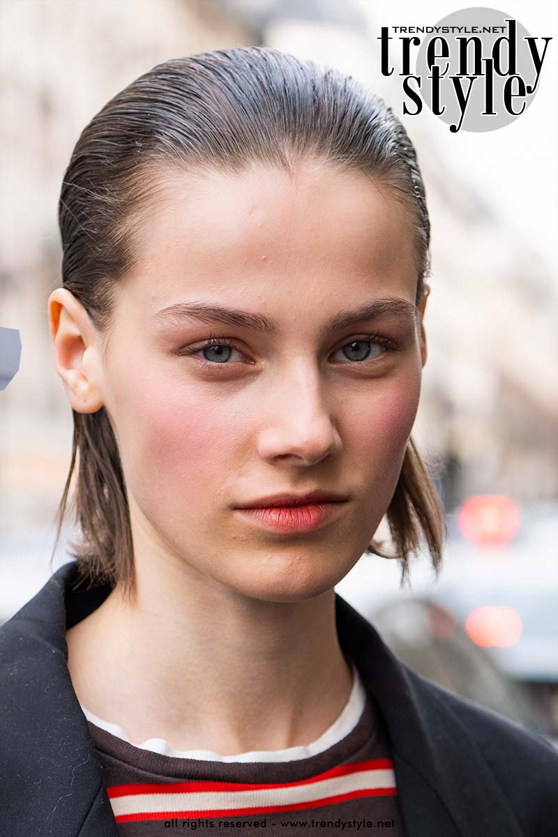 Een typisch voorbeeld van boyfriend blush zagen we op de catwalk van Nina Ricci voor herfst winter 2026 2027. Foto Charlotte Mesman