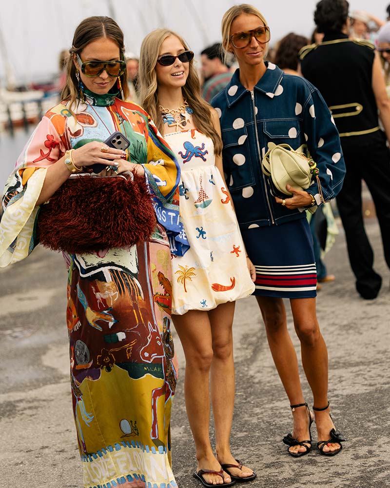 De fantasieën tijdens de Copenhagen Fashion Week zijn kleurrijk en origineel. Zelfs stippen worden letterlijk in een nieuw jasje gestoken. Photo Noor-u-Nisa-Khan. Photo courtesy of Copenhagen Fashion Week