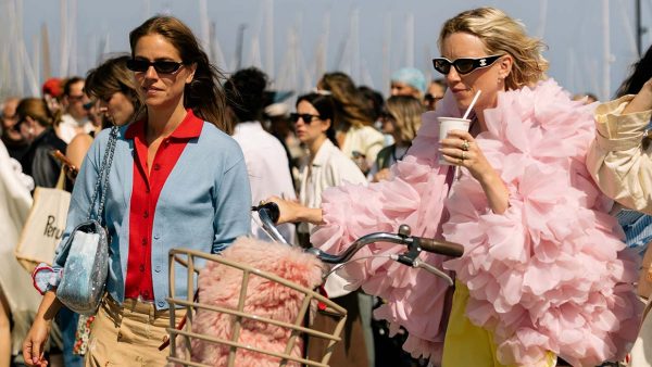 Streetstyle van de CPHFW: deze 7 modetrends nemen we mee naar winter 2026-2027. Photo Noor-u-Nisa-Khan. Photo courtesy of Copenhagen Fashion Week