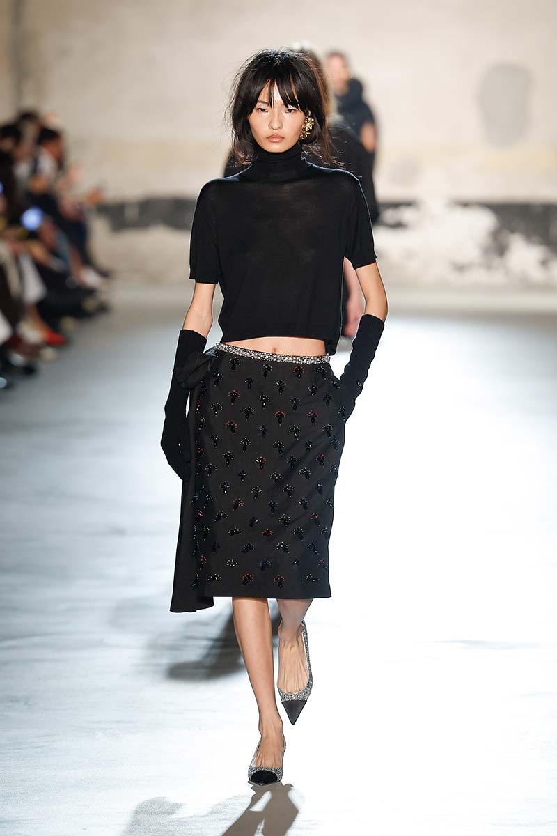De pumps op de catwalks voor herfst/winter 2026-2027 zijn extreem puntig. Photo courtesy of N21