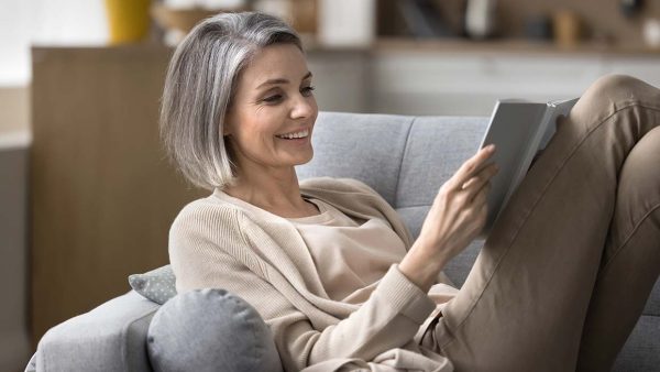 Quiet silver: de nieuwe trend (of naam?) voor natuurlijk grijs haar