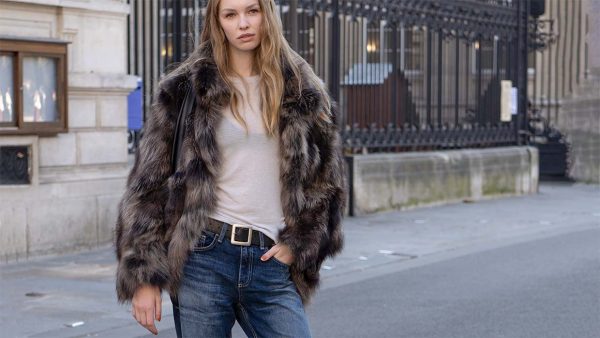 Deze 5 streetstyle denim looks wil je deze herfst dragen. Foto Charlotte Mesman