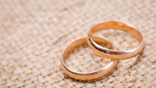 Een gouden ring uitzoeken: waar let je op?