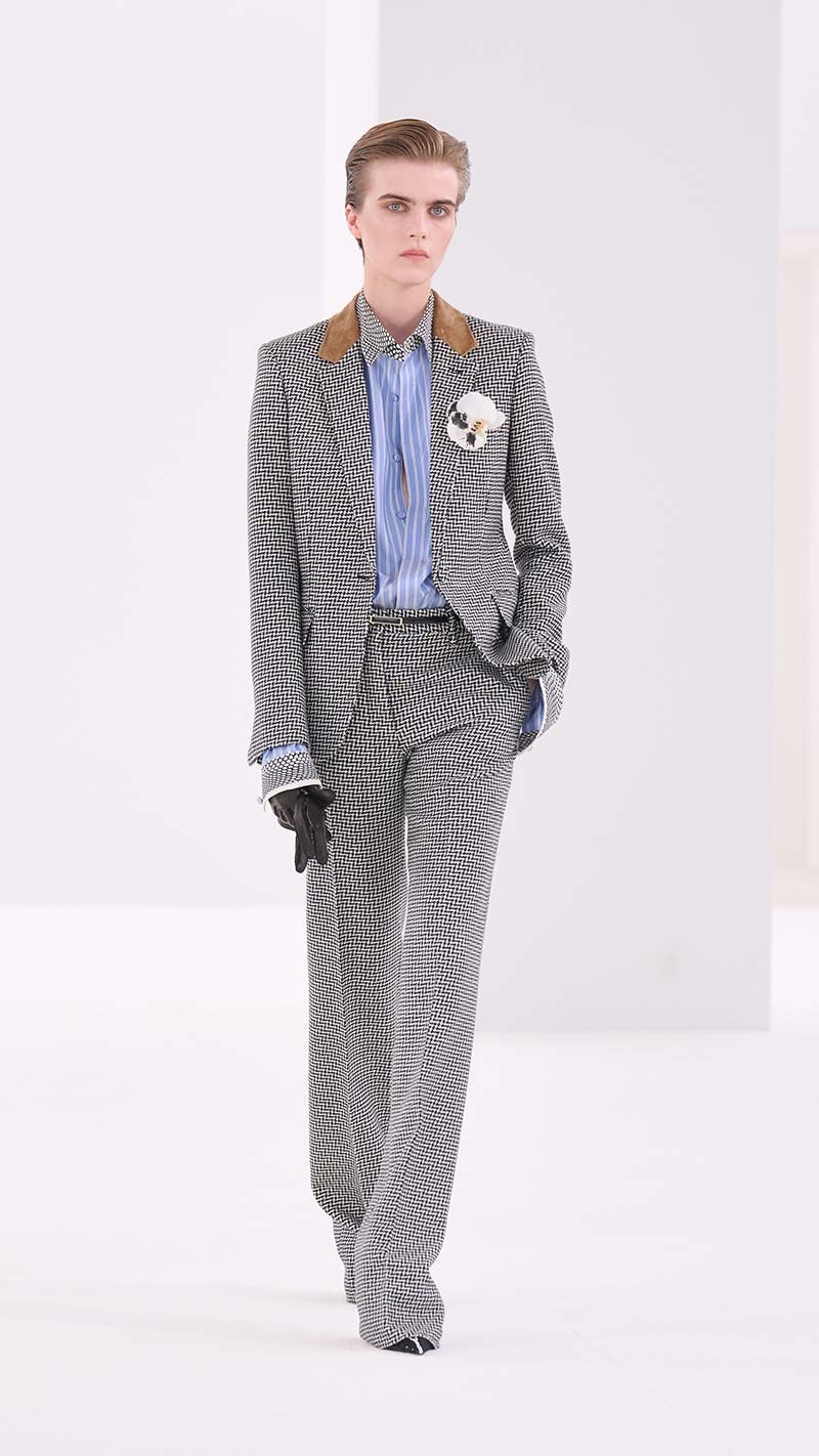 Jongensachtig kapsel met kuif bij Tom Ford. Photo courtesy of Tom Ford
