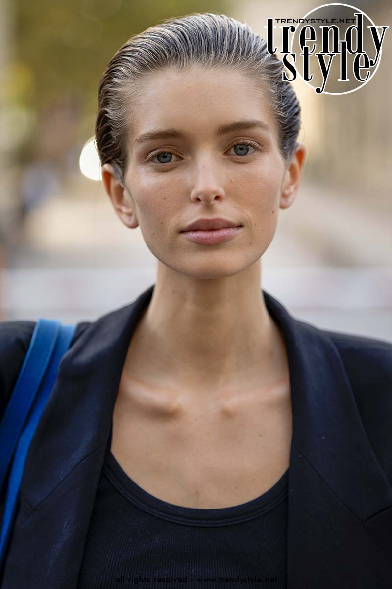 Superstrak kapsel met volume bij Givenchy. Foto ADVERSUS