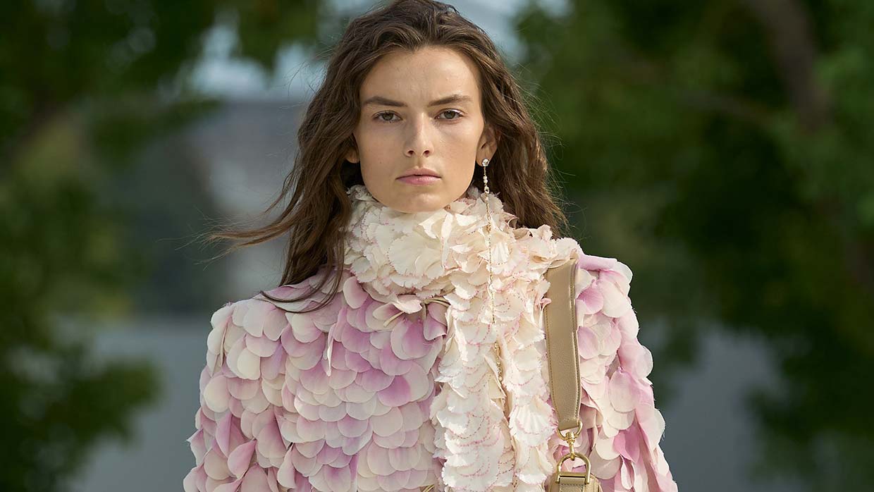 Modetrends lente zomer 2027: dit gaan we dragen. Photo courtesy of Dior