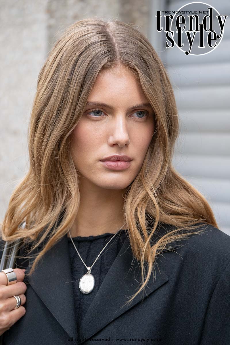 Rosalieke Fuchs bij Chloé lente/zomer 2027. Foto Charlotte Mesman