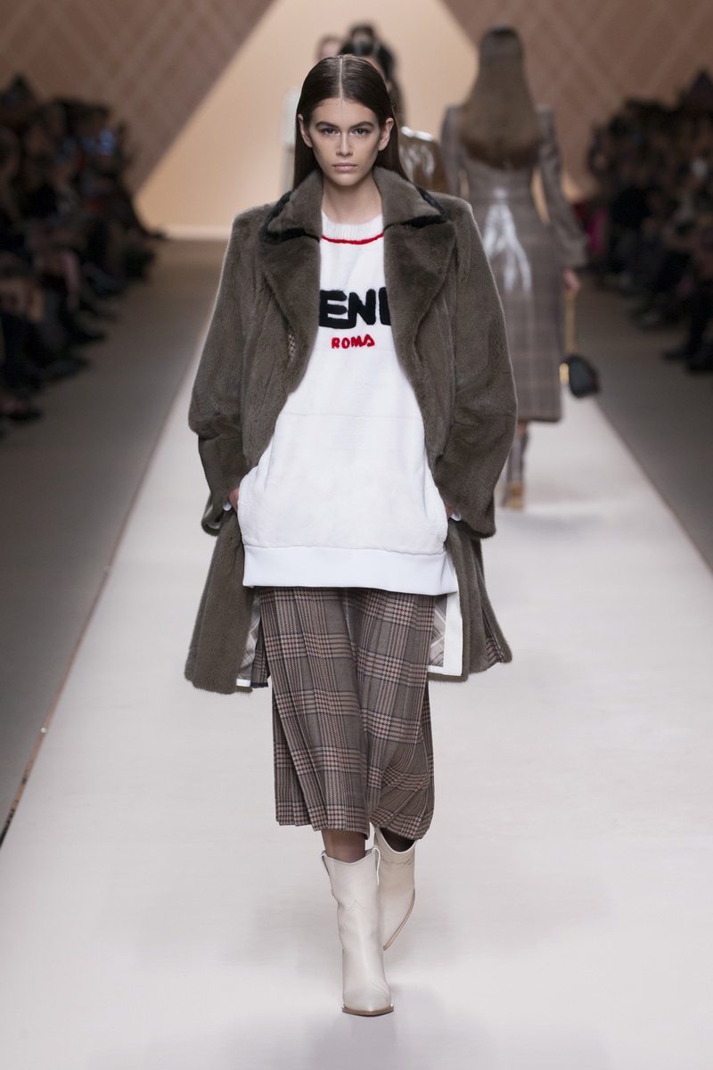 Wintermode 2019. Fendi herfst winter 2018 2019