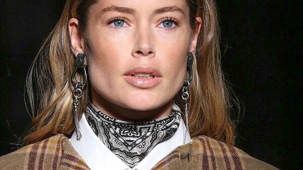 Make-up trends winter 2020. Trend alert: omhoog gekamde wenkbrauwen