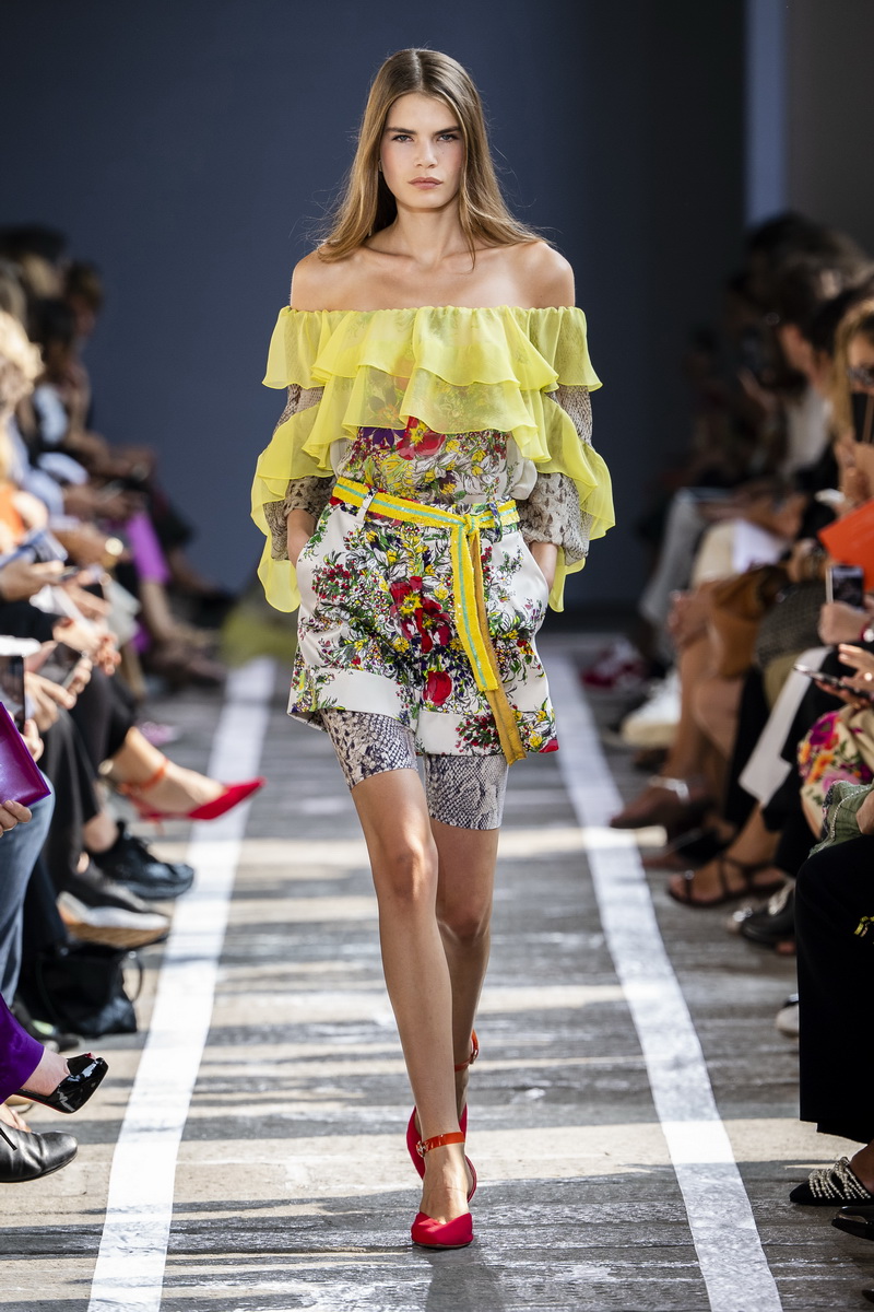 Modecollectie Blumarine lente zomer 2019