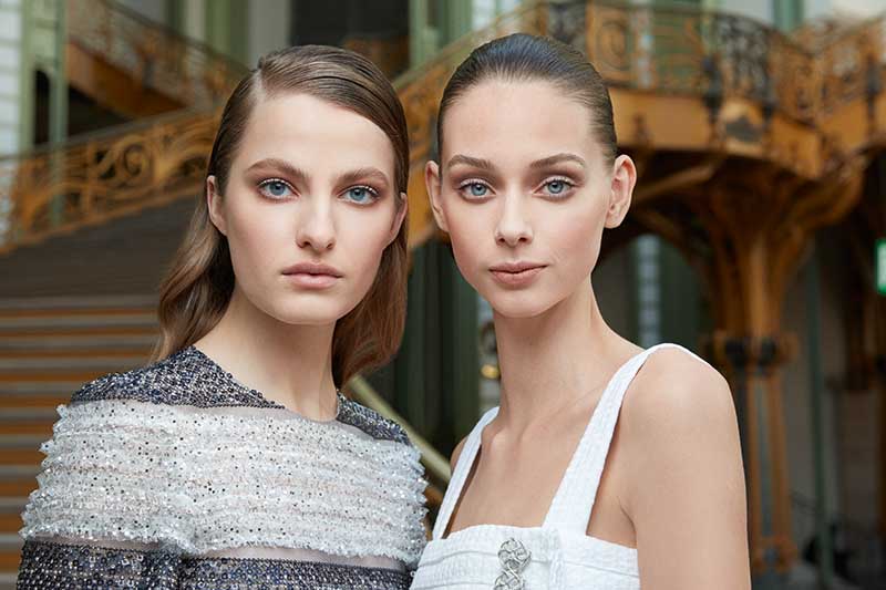 Make-up trends 2020. Backstage bij de Chanel Haute Couture lente zomer 2020 Show met Lucia Pica