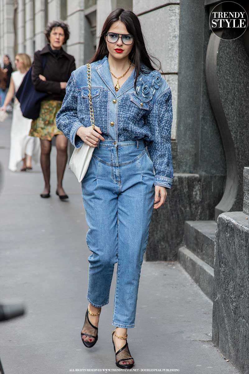 Denim looks. 3x Streetstyle mode ideeën voor zomer 2020. Foto: Charlotte Mesman