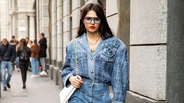 Denim looks. 3x Streetstyle mode ideeën voor zomer 2020. Foto: Charlotte Mesman