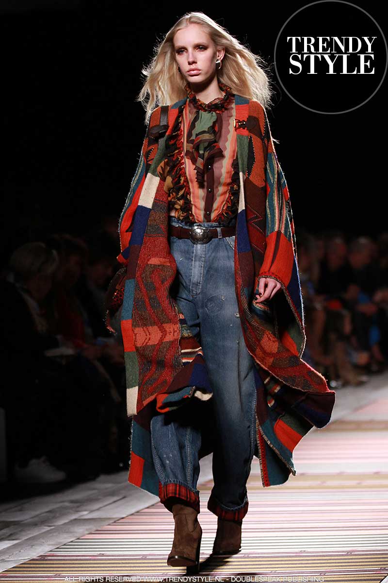 Mode winter 2018. Fashion Show: Etro