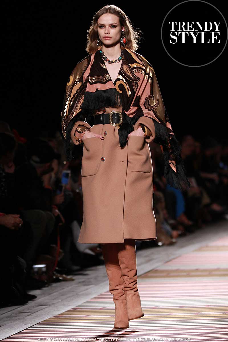 Mode winter 2018. Fashion Show: Etro