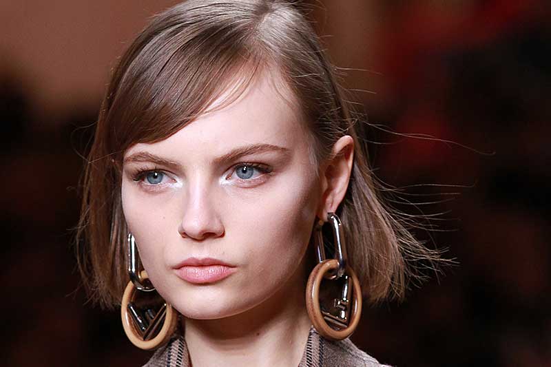 Kapsel trends 2018 2019. Long bob kapsels en blunt cuts