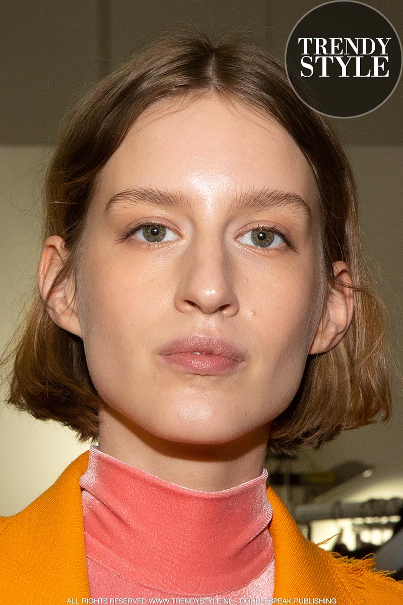 Kapsel trends herfst winter 2019 2020. Half lang haar