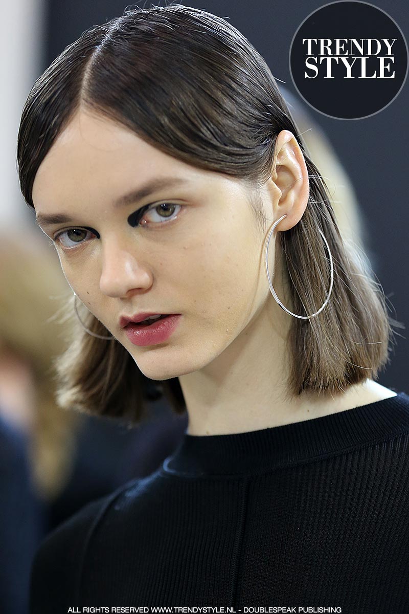 Kapsel trends herfst winter 2019 2020. Half lang haar