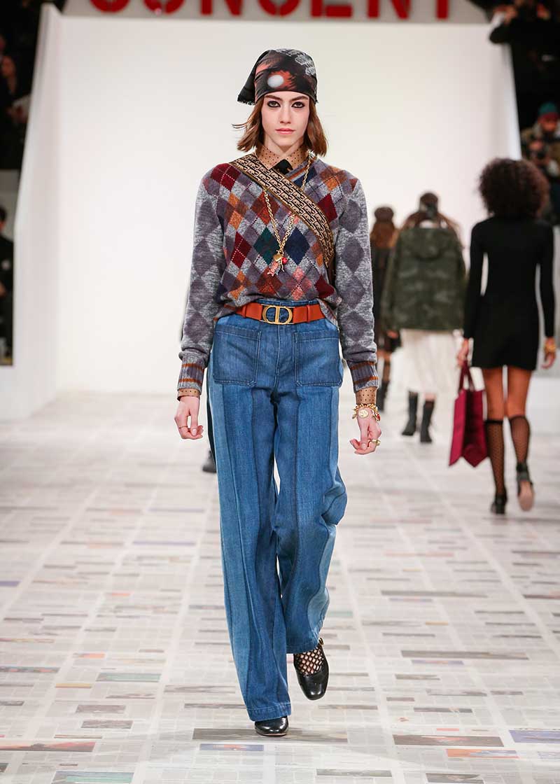 Spijkerbroeken trends winter 2020. Patchwork & co. De nieuwste spijkerbroeken. Modeshow: Dior