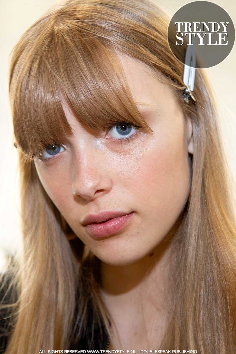 Kapseltrends zomer 2020. Is deze sixties Jane Birkin pony iets voor jou? Modeshow: Dsquared2