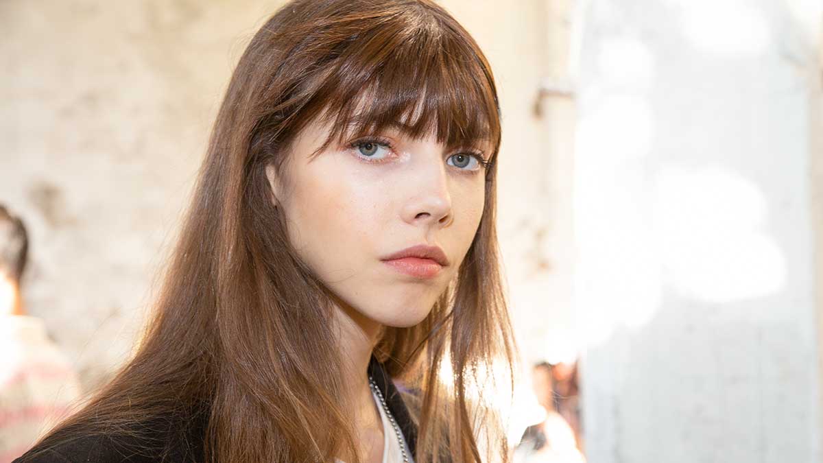 Kapseltrends zomer 2020. Is deze sixties Jane Birkin pony iets voor jou? Modeshow: Dsquared2