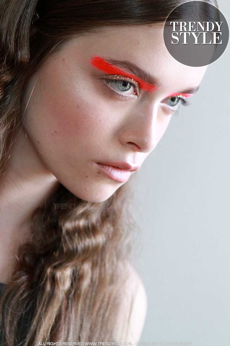 Oranje make-up