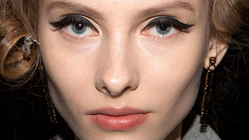 Make-up trends herfst winter 2019 2020. Eyeliner