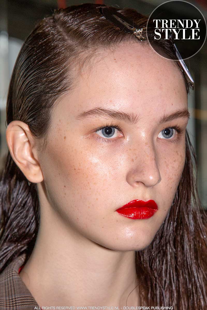 Make-up trends herfst winter 2020 2021. Rode lippenstift