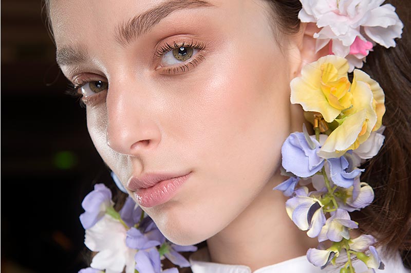 Make-up trends lente zomer 2018. Nude make-up look.