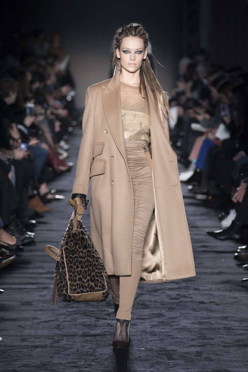 Max Mara herfst winter 2018 2019, photo: courtesy of Max Mara