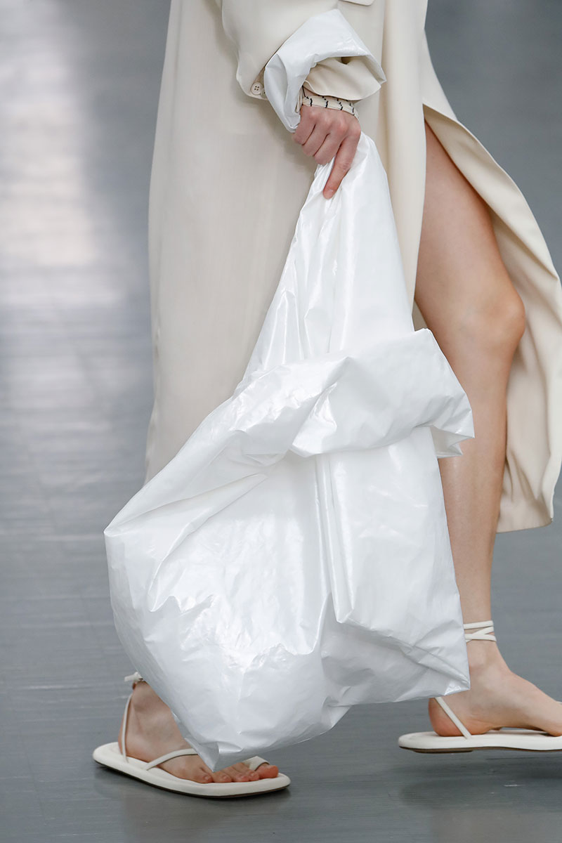 Mode accessoires 2021. De tassen voor lente zomer 2021