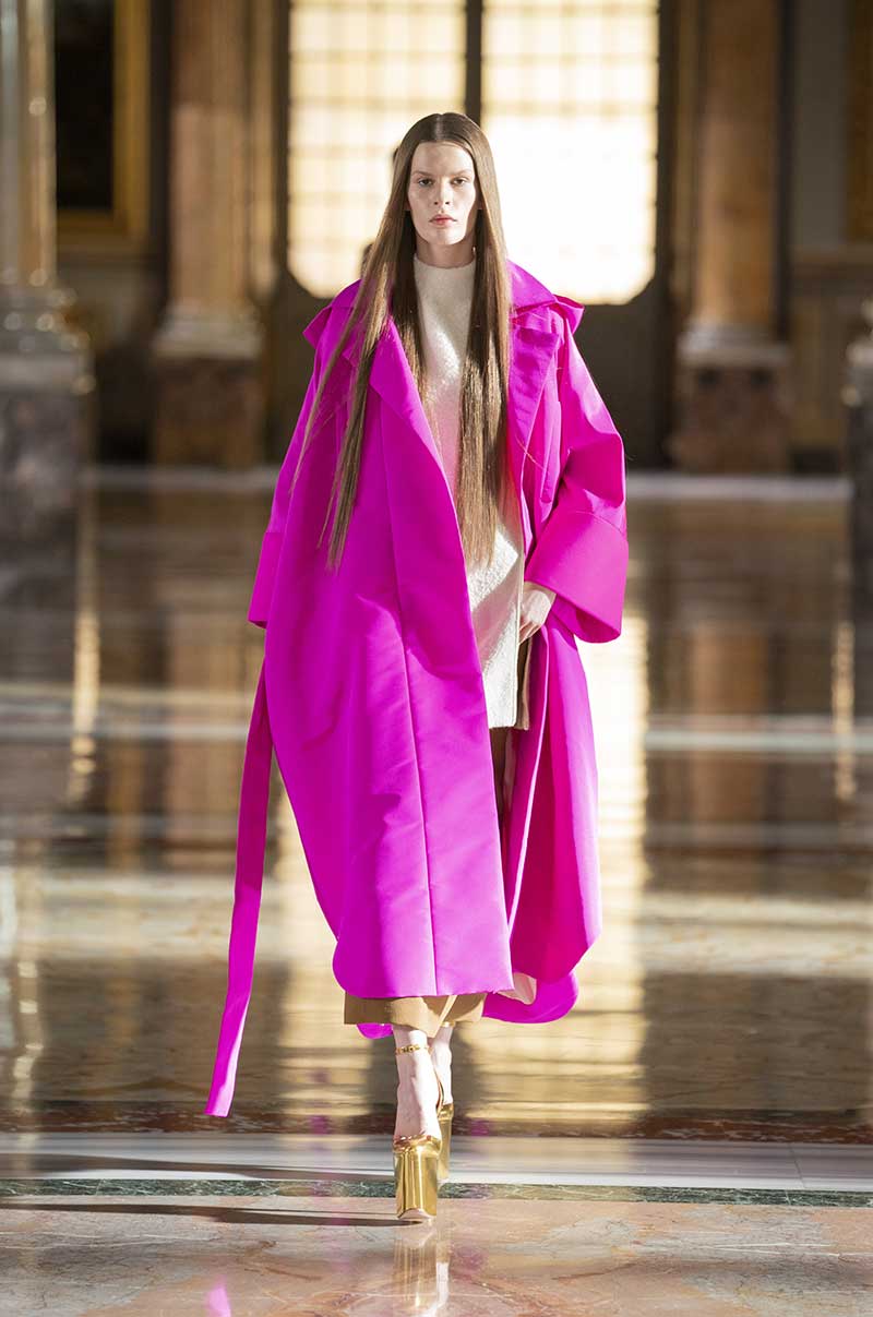 Modetrends 2021. Valentino Haute Couture voor lente zomer 2021. Photo: courtesy of Valentino